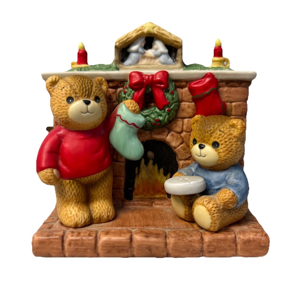 Enesco Musical Lucy & Me Christmas Fireplace Teddies WORKS! Vintage 1985 Bears